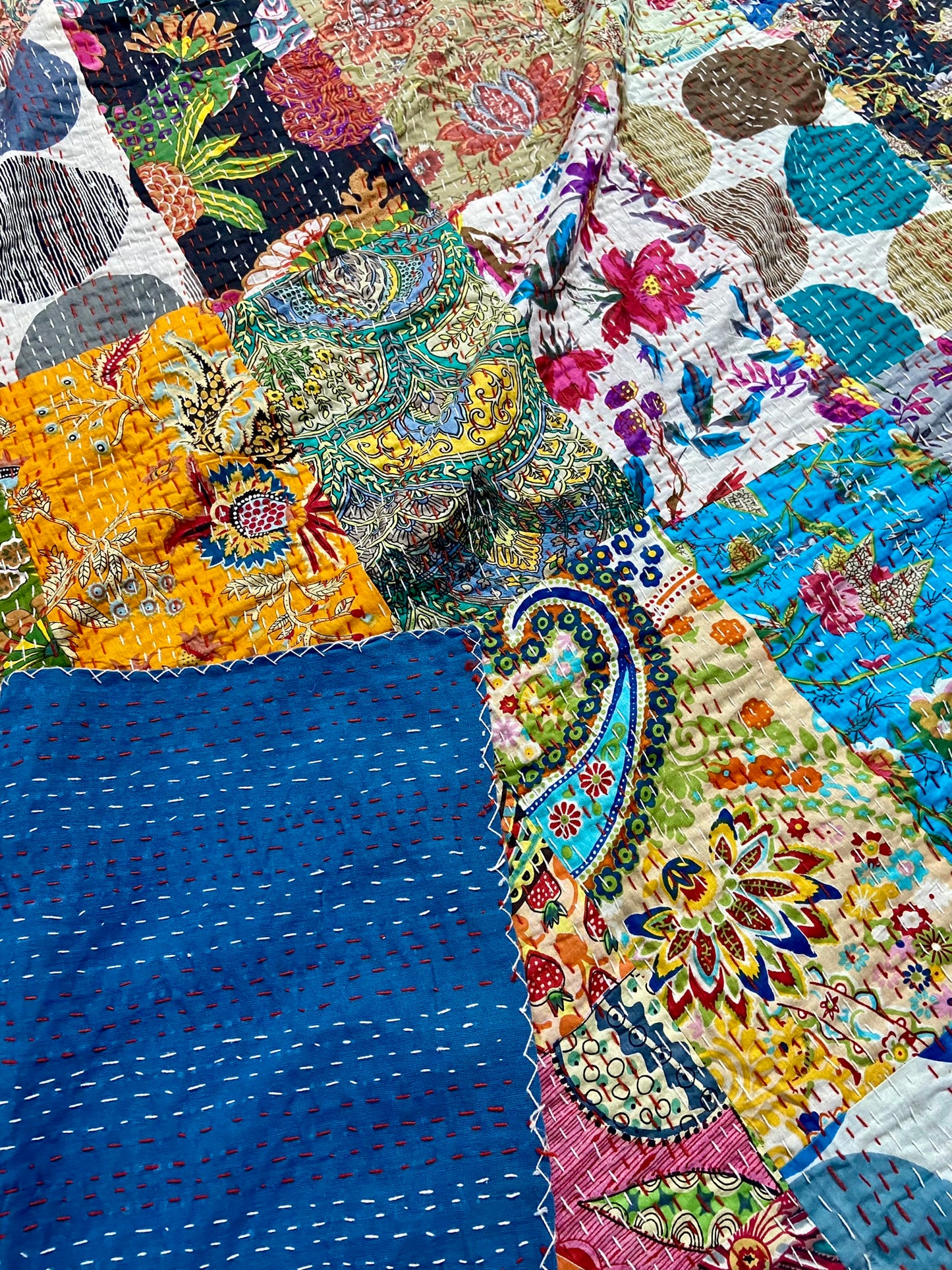 Handmade Patchwork Cotton Queen Kantha Bedspread