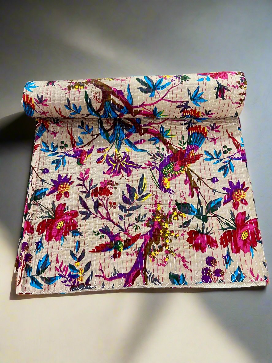 Biege Sparrow Kantha Quilt