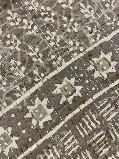 Hand Block Printed Minimalist Cotton Queen Kantha Quilt