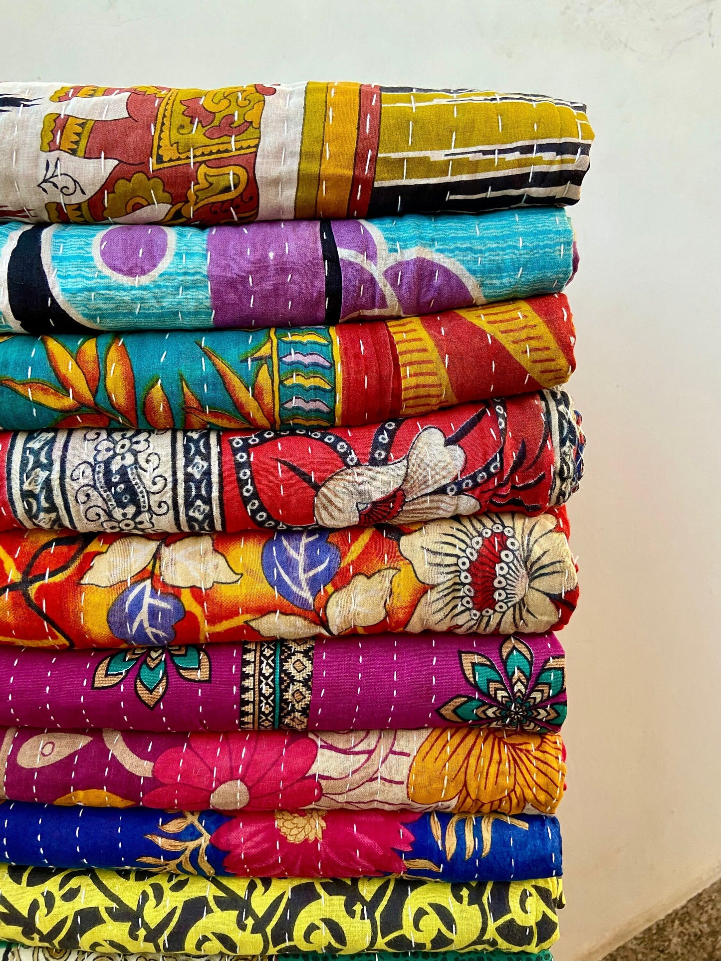 Wholesale Lot Indian Handmade Vintage Cotton Kantha Quilts Throws Blankets